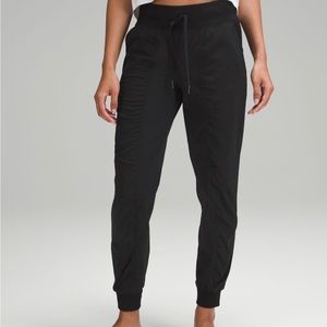 Lululemon Dance Studio Mid-Rise Jogger in Black, Size 2